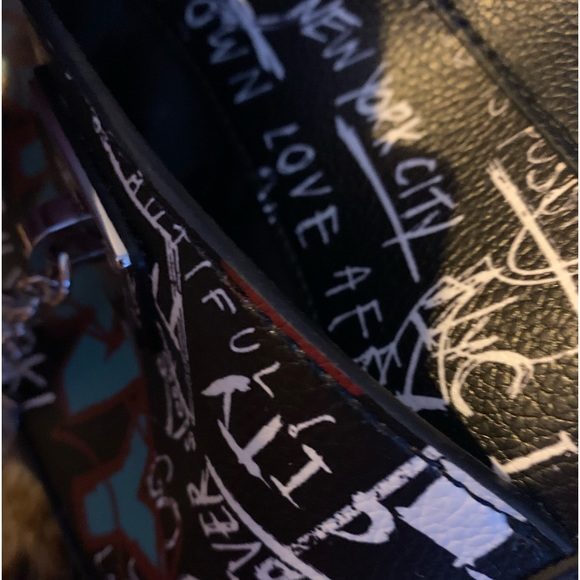 NEW DKNY Cleo Top Zip Camera Handbag Shoulder Purse Chain Strap Tattoo New York - Picture 8 of 15